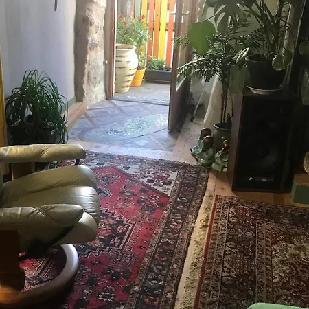 Le Grenier Bed & Breakfast 3*